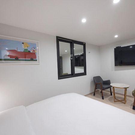 Hotel Bellus Busan Buitenkant foto