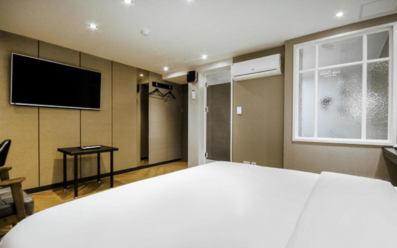Hotel Bellus Busan Buitenkant foto