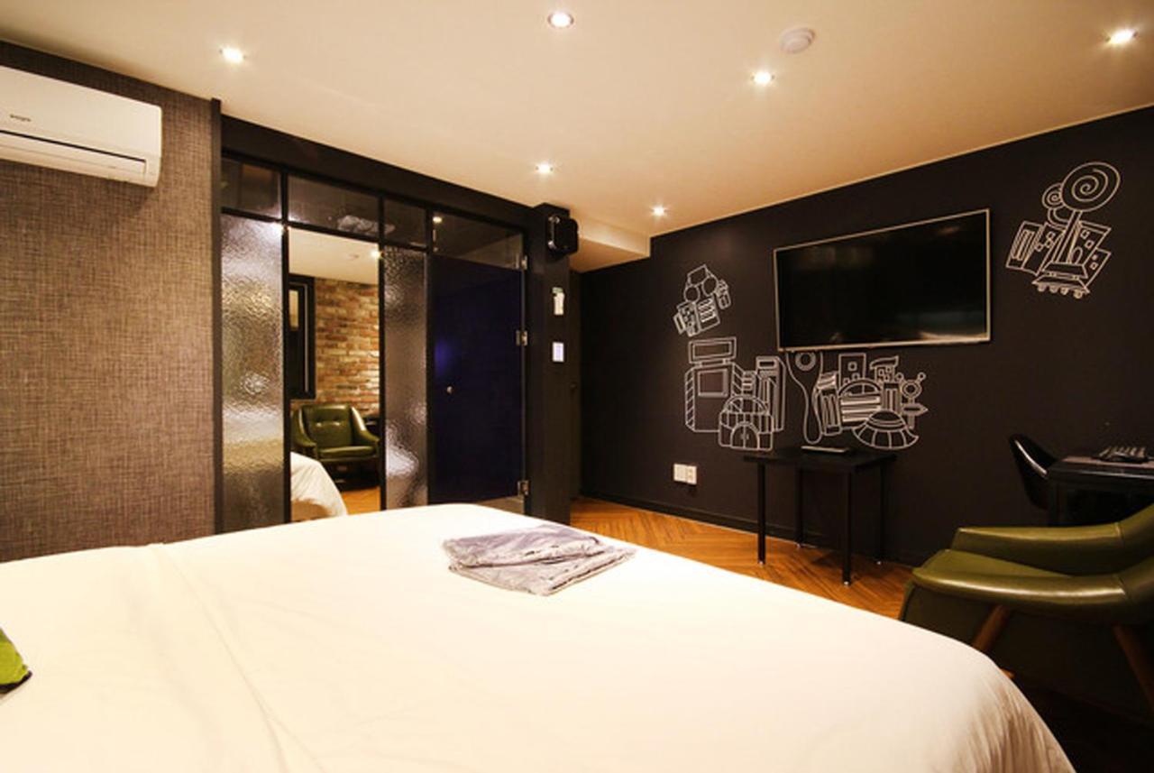 Hotel Bellus Busan Buitenkant foto