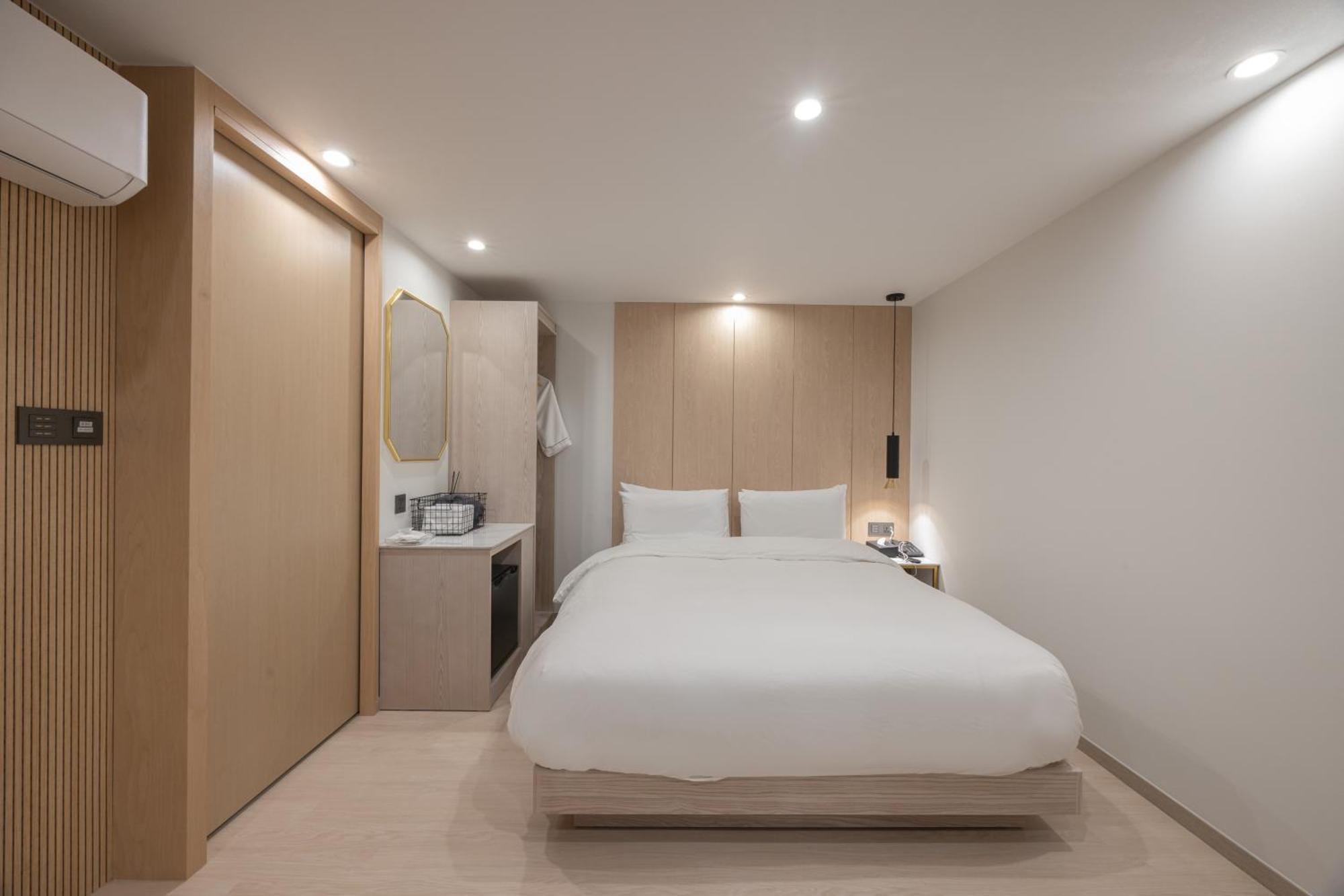 Hotel Bellus Busan Buitenkant foto