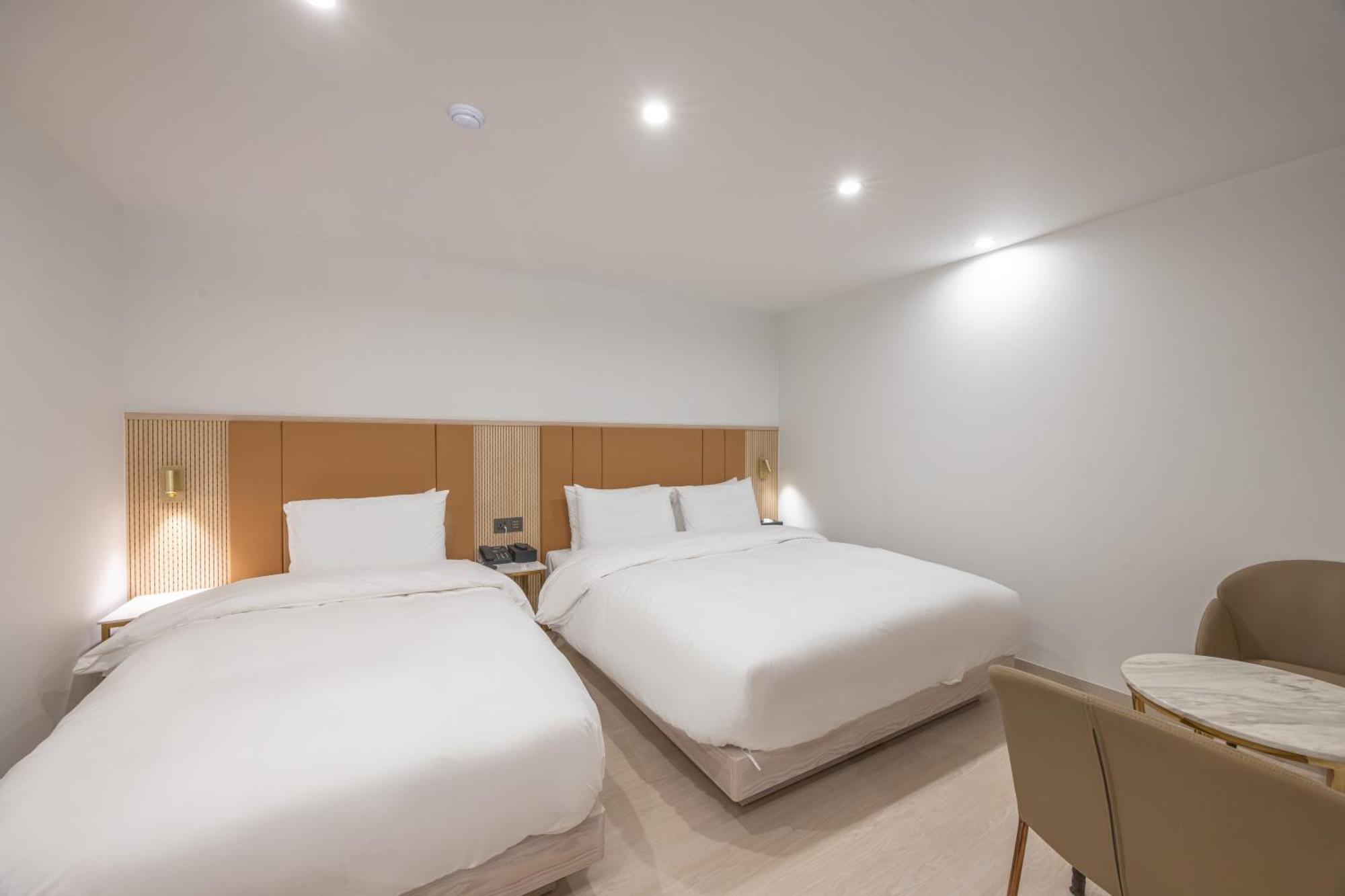 Hotel Bellus Busan Buitenkant foto