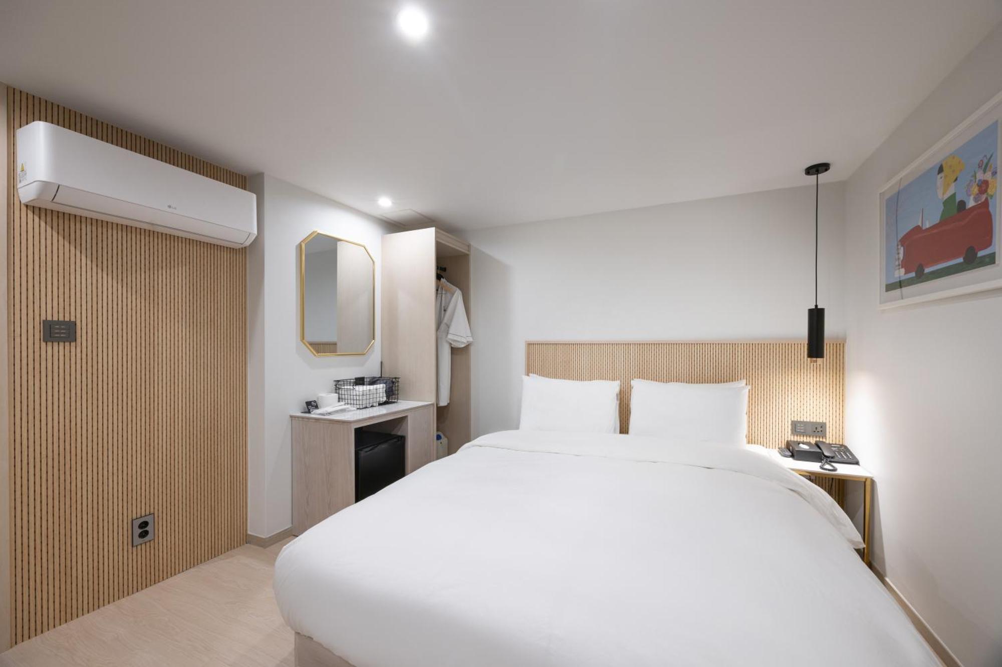 Hotel Bellus Busan Buitenkant foto