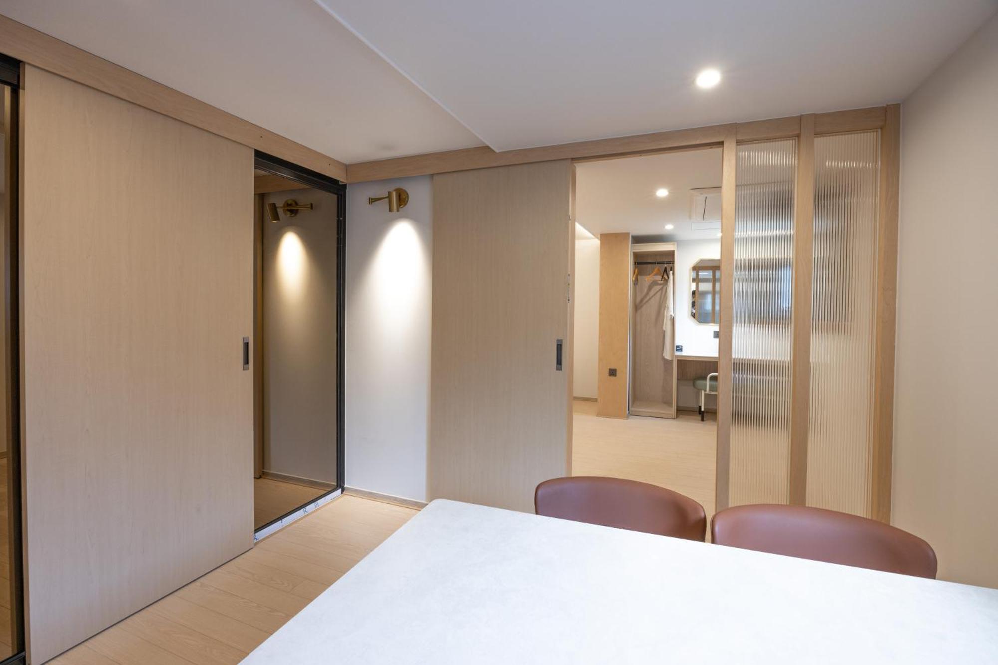 Hotel Bellus Busan Buitenkant foto