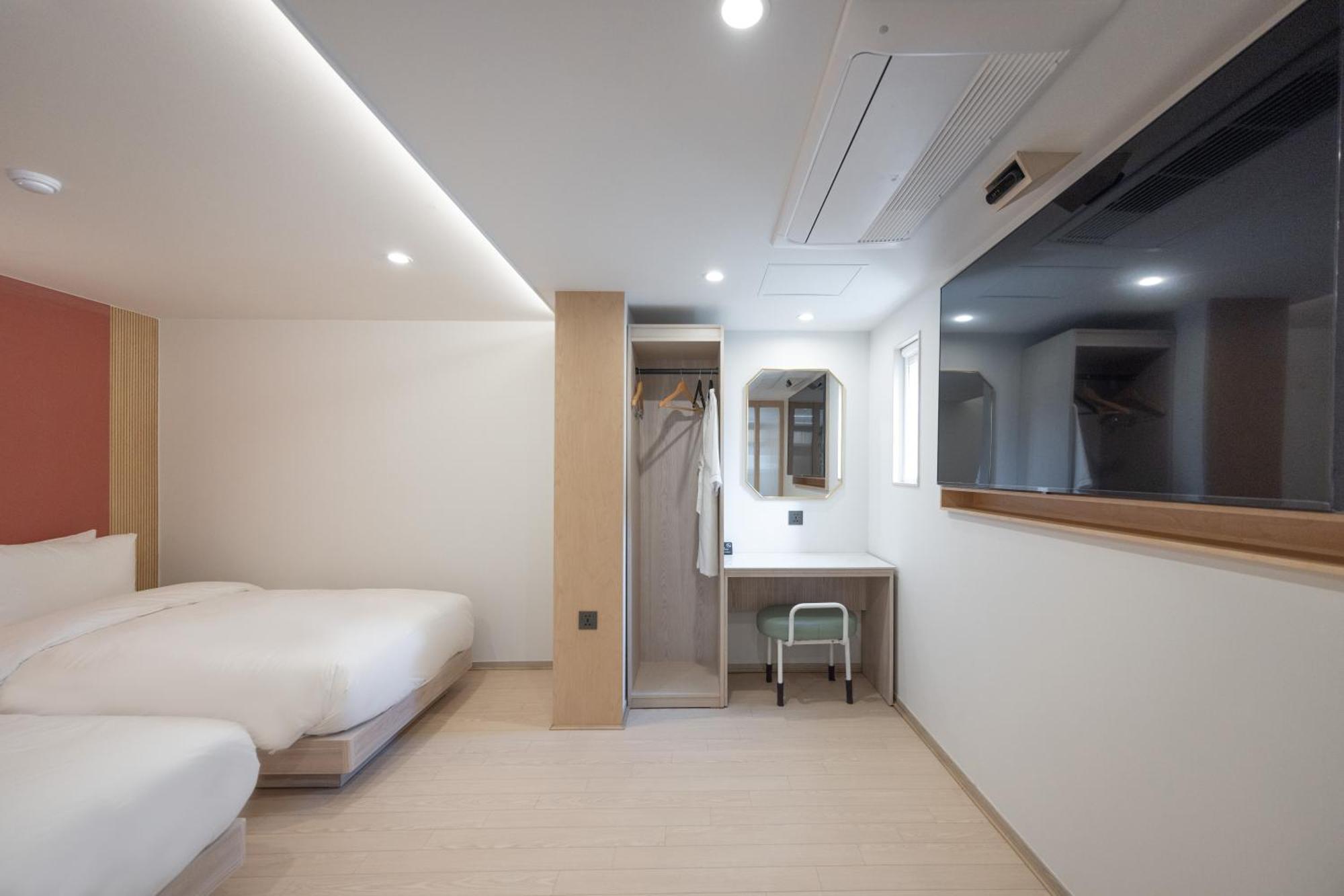 Hotel Bellus Busan Buitenkant foto