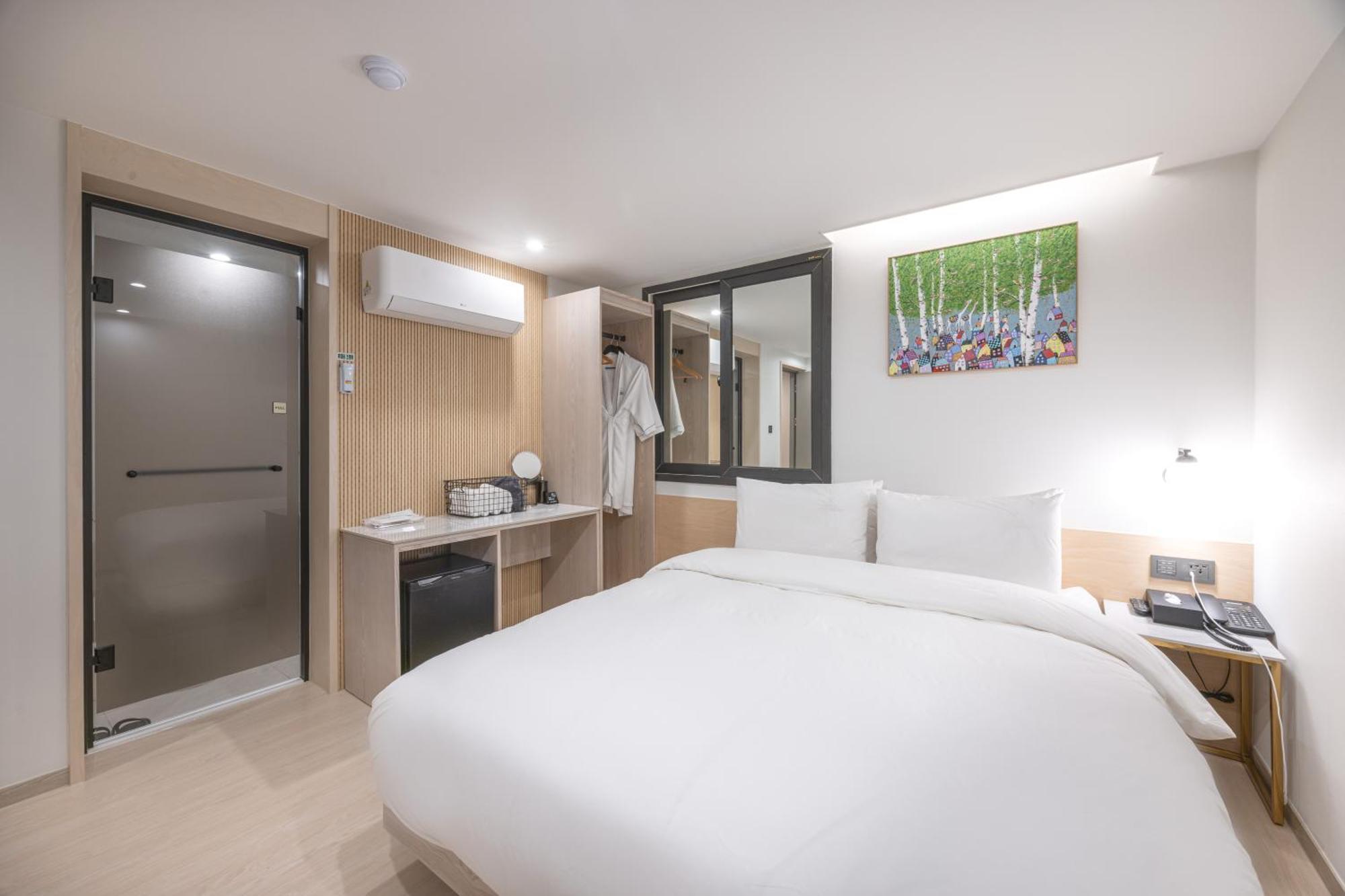 Hotel Bellus Busan Buitenkant foto